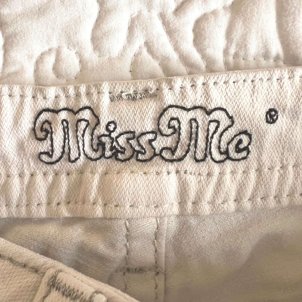 Miss Me Signature White Denim Shorts Embellished Sequin Flap Pocket Size 27 - Picture 6 of 11